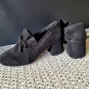 Suede Mary Jane pumps